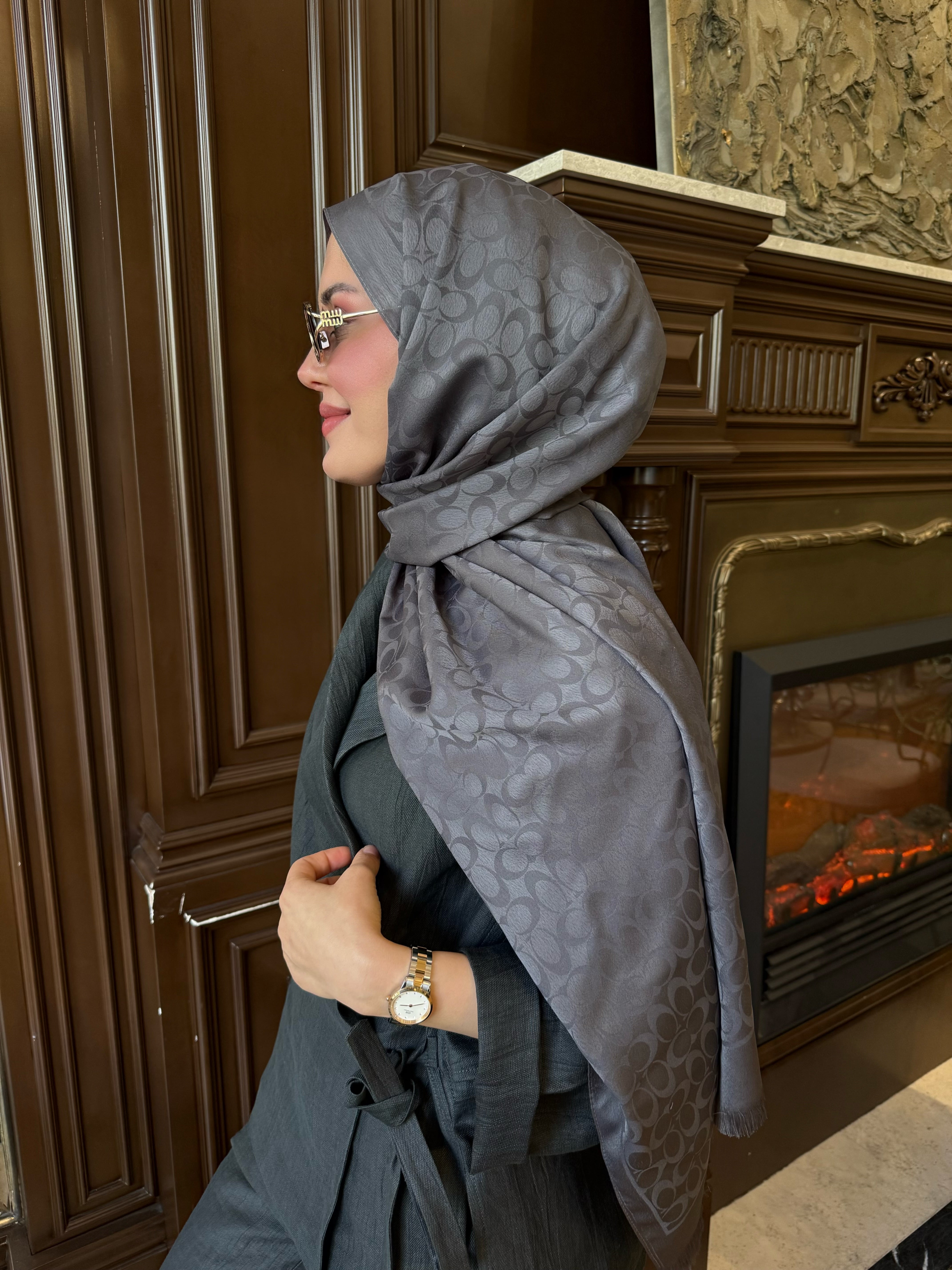 C Grey Lustré Silk
